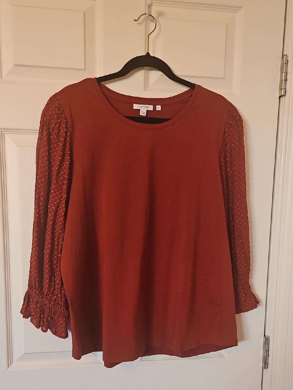chico rust textured dot sleeve long-sleeve top
